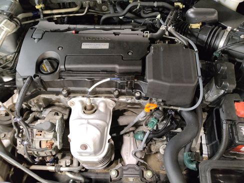 Used 2017 Honda Accord LX image 30