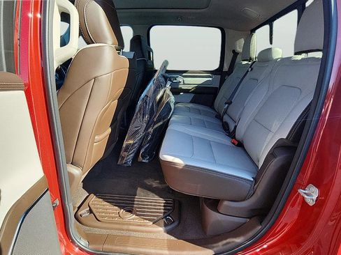 New 2026 RAM 1500 Laramie AWD/4WD image 16