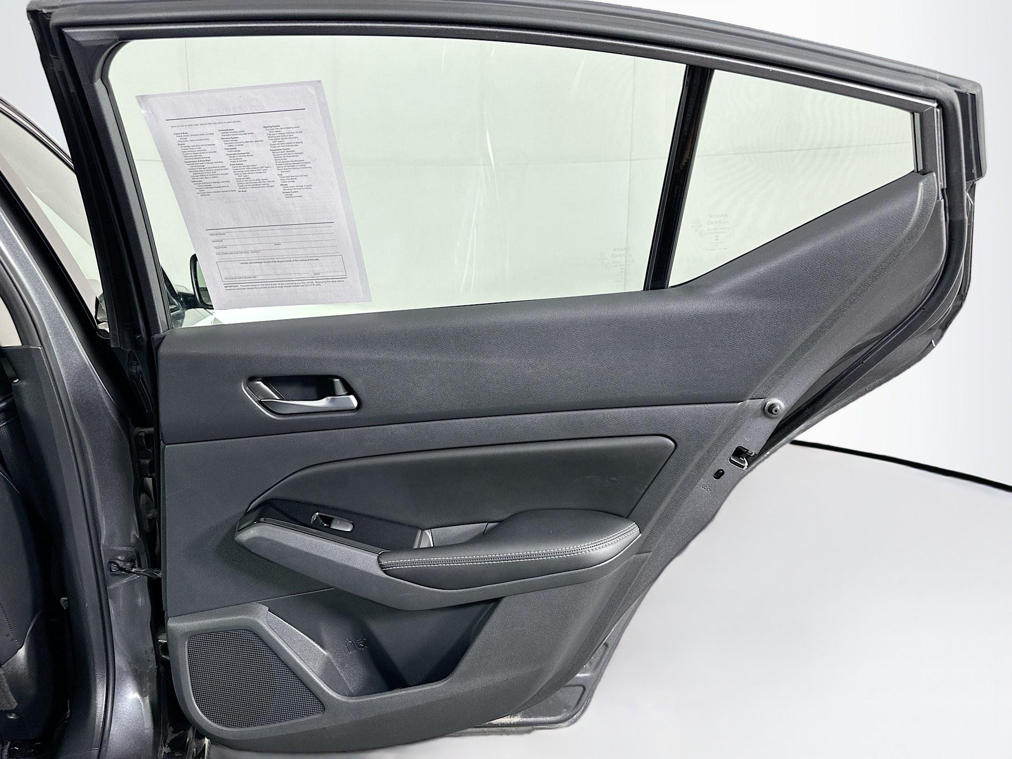 Used 2023 Nissan Altima 2.5 SL FWD image 31