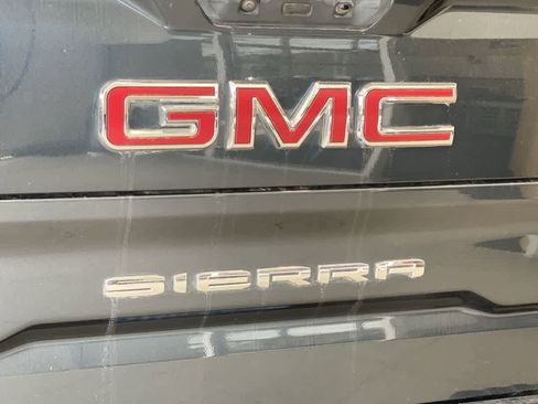 Used 2020 GMC Sierra 1500 AT4 w/ AT4 Premium Package AWD/4WD image 11