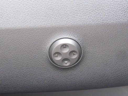 Certified 2025 Mercedes-Benz GLC 300 GLC 300 image 20