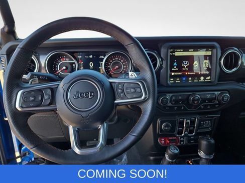 Used 2022 Jeep Wrangler Unlimited Rubicon w/ Xtreme Recon 35" Tire Package AWD/4WD image 18