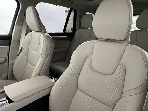 New 2026 Volvo XC90 T8 Ultra w/ Protection Package Premier image 12