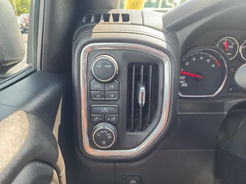 Certified 2021 Chevrolet Silverado 1500 LT AWD/4WD image 21