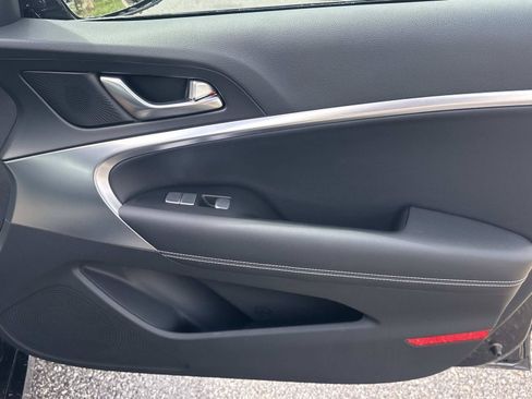 Used 2026 Genesis G70 2.5T RWD image 42