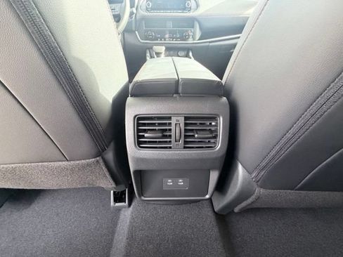 Used 2026 Nissan Rogue SV AWD/4WD image 26