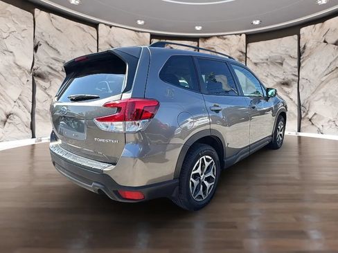 Used 2020 Subaru Forester Premium AWD/4WD image 26
