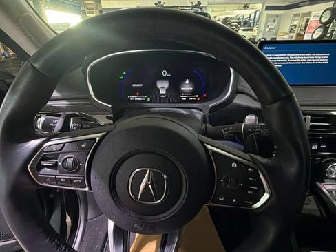 Used 2024 Acura MDX w/ Advance Package AWD/4WD image 4