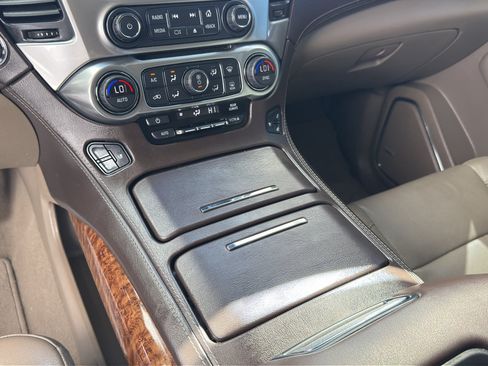 Used 2020 Chevrolet Tahoe Premier AWD/4WD image 20