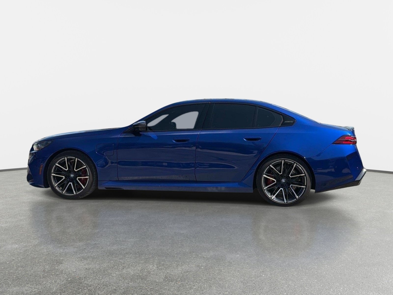 Used 2025 BMW M5 w/ Carbon Package AWD/4WD image 6