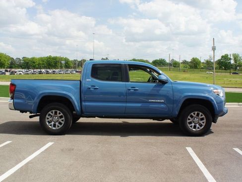 Used 2019 Toyota Tacoma SR5 RWD image 20