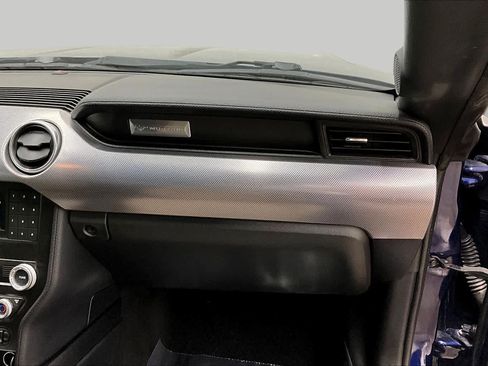Used 2019 Ford Mustang GT RWD image 18