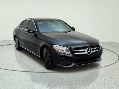 Used 2018 Mercedes-Benz C 300 Sedan image 4