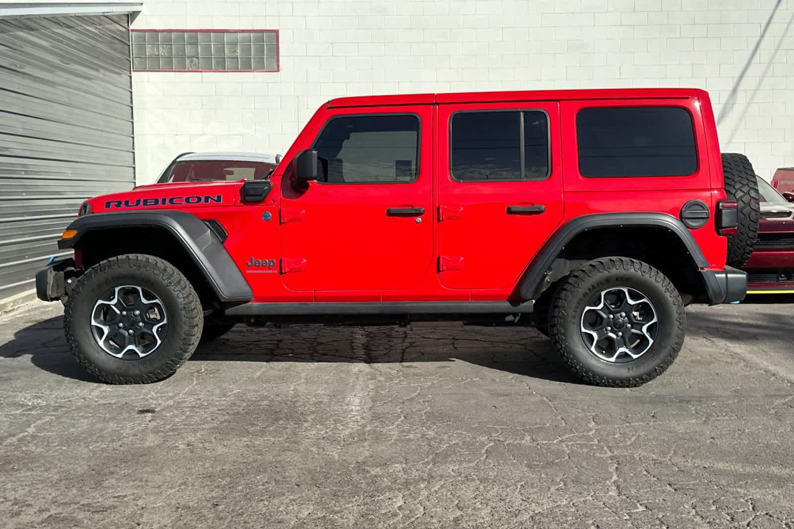 Used 2023 Jeep Wrangler Unlimited Rubicon 4xe w/ Cold Weather Group AWD/4WD image 6