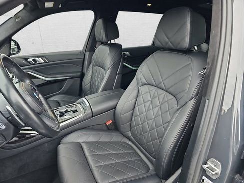 Used 2024 BMW X7 xDrive40i w/ M Sport Package image 17
