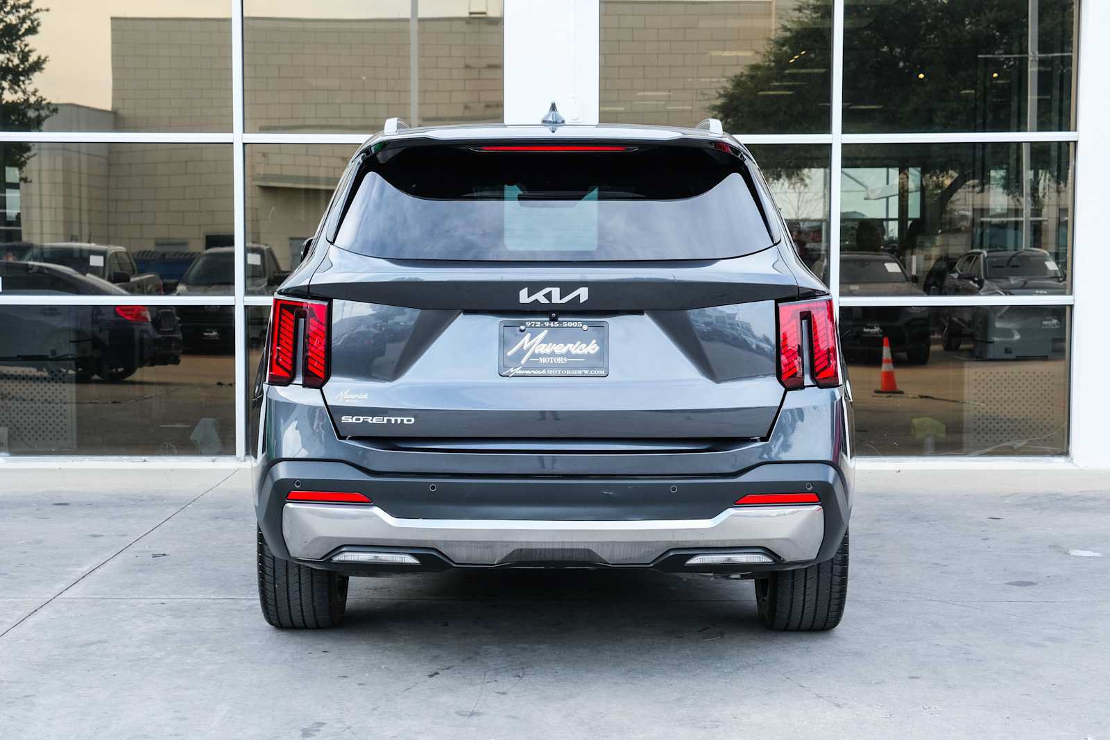 Used 2024 Kia Sorento SX FWD image 10