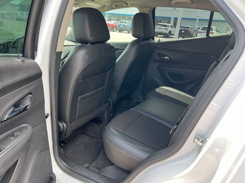 Used 2022 Buick Encore Preferred w/ Safety Package AWD/4WD image 10