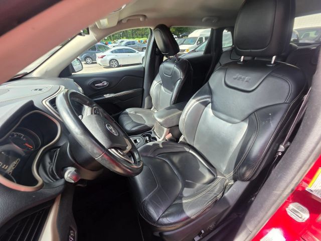 Used 2017 Jeep Cherokee Limited FWD image 14