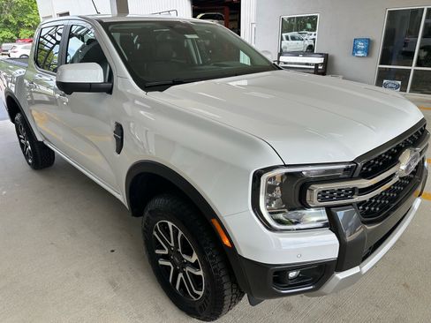 New 2026 Ford Ranger Lariat w/ FX4 Off-Road Package AWD/4WD image 8
