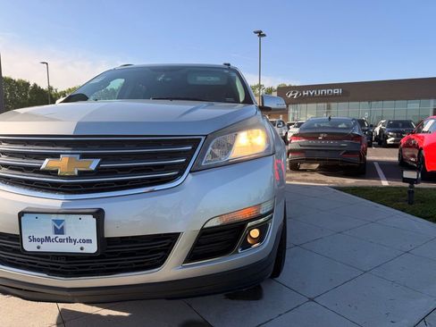 Used 2013 Chevrolet Traverse LT FWD image 9