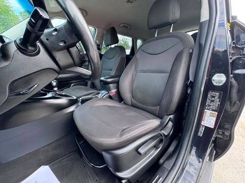 Used 2017 Kia Soul w/ Convenience Package FWD image 11