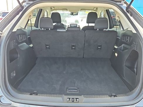 Used 2023 Ford Edge SE AWD/4WD image 7