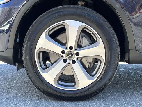 Used 2021 Mercedes-Benz GLC 300 4MATIC Coupe image 10