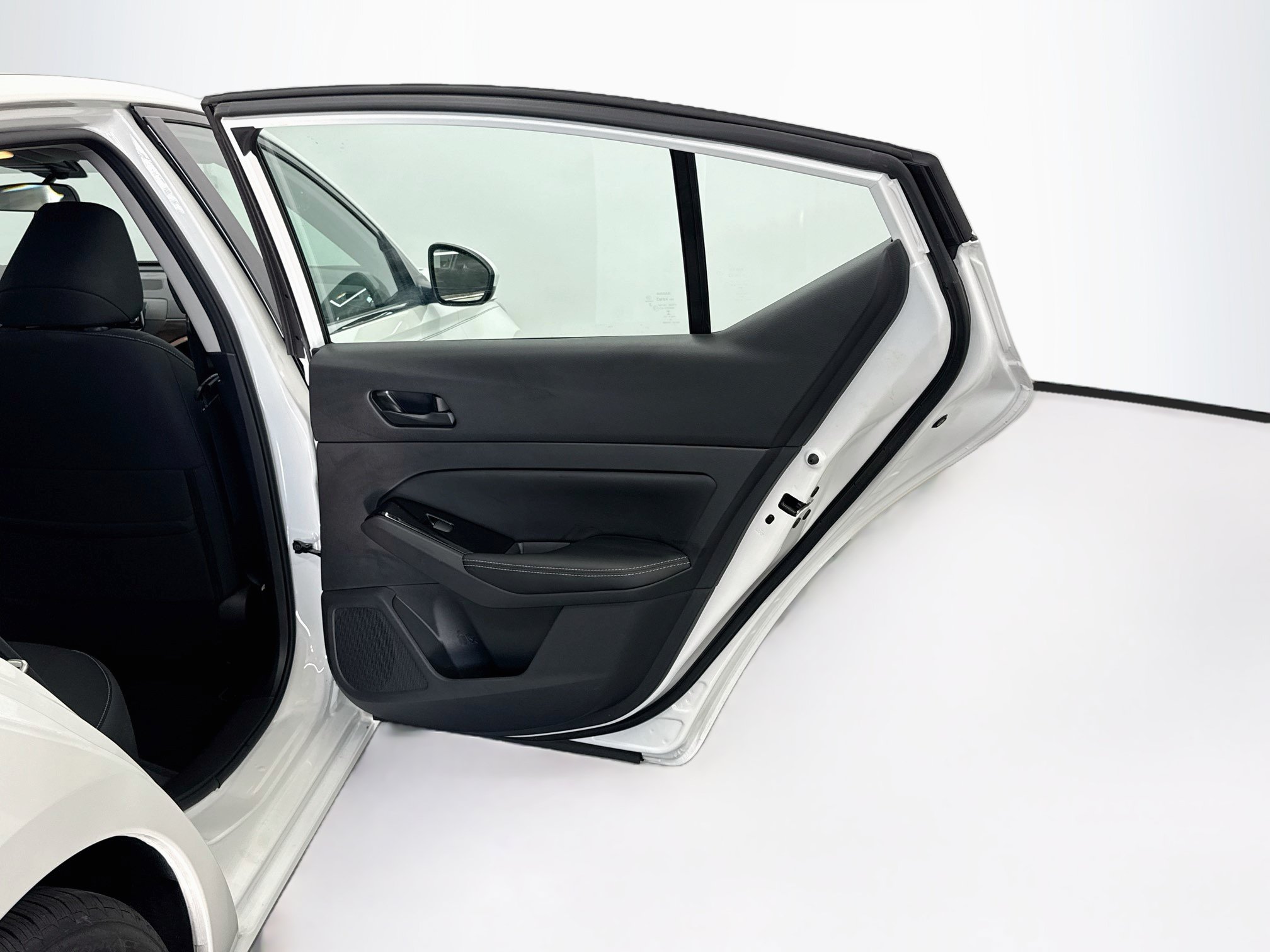 Used 2023 Nissan Altima 2.5 SV FWD image 27
