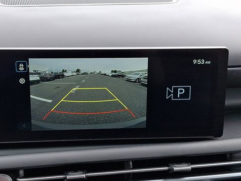 Certified 2025 Hyundai Tucson SEL AWD/4WD image 17