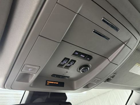 Used 2020 GMC Yukon XL SLT image 20