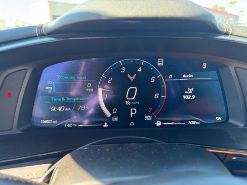 Used 2022 Chevrolet Corvette Stingray Preferred Cpe w/ Battery Protection Package RWD image 18