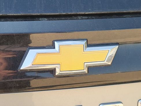 Used 2026 Chevrolet Tahoe Premier AWD/4WD image 8