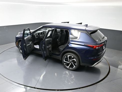 Used 2024 Mitsubishi Outlander SE image 61