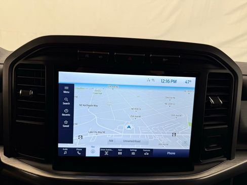 Used 2021 Ford F150 Lariat image 34