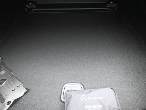 New 2024 Mercedes-Benz CLE 300 4MATIC Coupe image 12