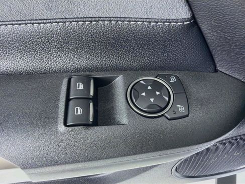 Used 2019 Ford Mustang Shelby GT350 w/ Technology Package RWD image 8