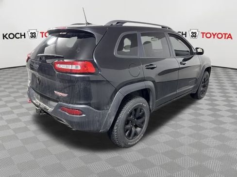 Used 2016 Jeep Cherokee Trailhawk w/ Leather Interior Group image 8