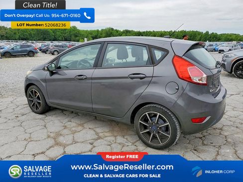 Used 2016 Ford Fiesta SE w/ SE Black Package FWD image 3