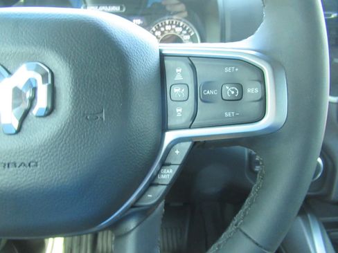 Used 2025 RAM 1500 Big Horn AWD/4WD image 24