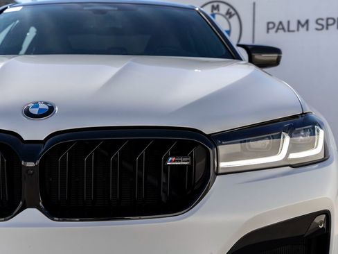 Certified 2022 BMW M5 w/ Competition Package image 9