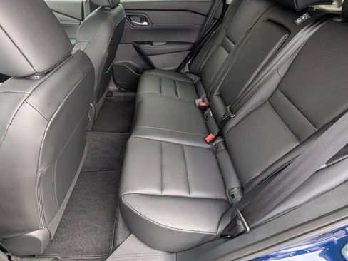 Used 2026 Nissan Rogue Dark Armor FWD image 17
