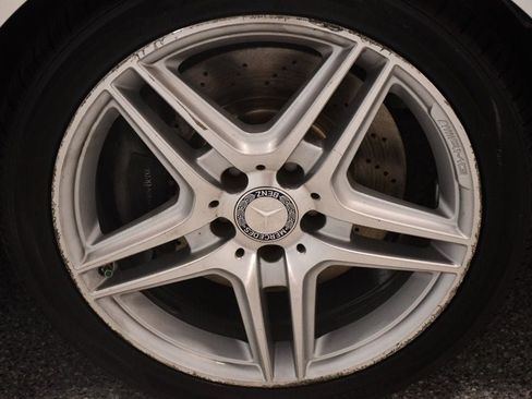 Used 2011 Mercedes-Benz E 550 Cabriolet image 28