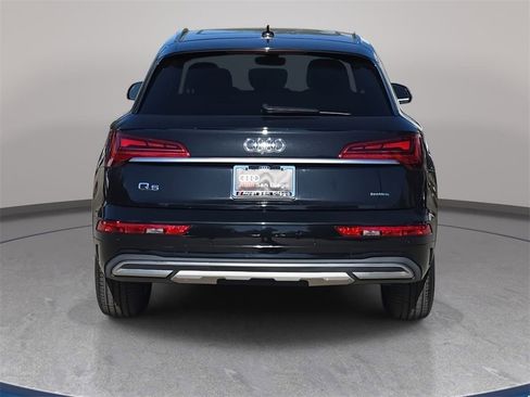 Used 2023 Audi Q5 2.0T Premium w/ Convenience Package image 5