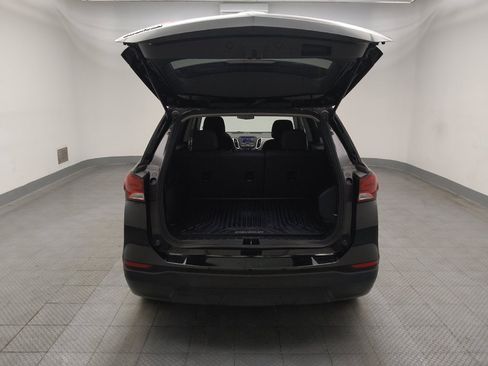Used 2022 Chevrolet Equinox LS w/ LS Convenience Package FWD image 29