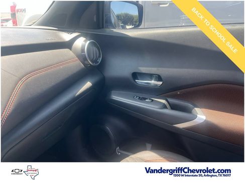 Used 2023 Nissan Kicks SR FWD image 17