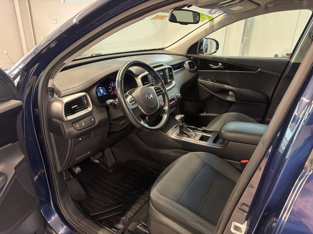 Used 2019 Kia Sorento AWD w/ LX Convenience Package image 13