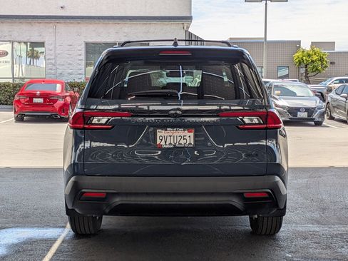 Certified 2025 Toyota Grand Highlander FWD image 3