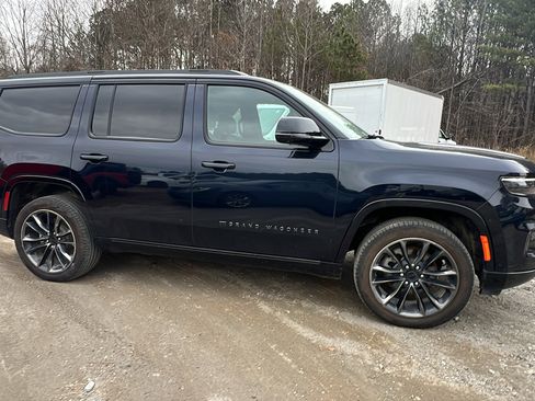 Used 2025 Jeep Grand Wagoneer Series II Obsidian w/ Quick Order Packagew 28T image 7