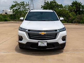 Used 2023 Chevrolet Traverse LT FWD video 2