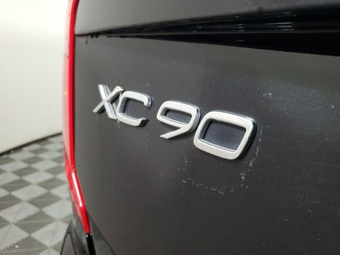 Certified 2024 Volvo XC90 B6 Ultimate w/ Protection Package Premier image 10